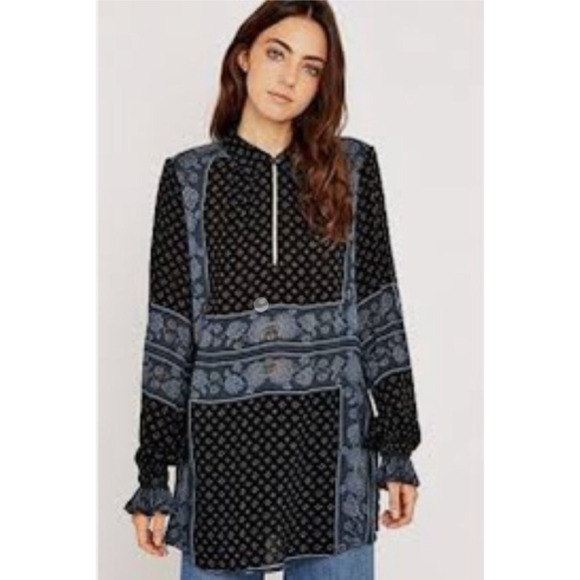 Free People Dobby Times Onyz Combo Blue Tunic Size XS Oversized Rayon Boho A23 - Picture 1 of 9